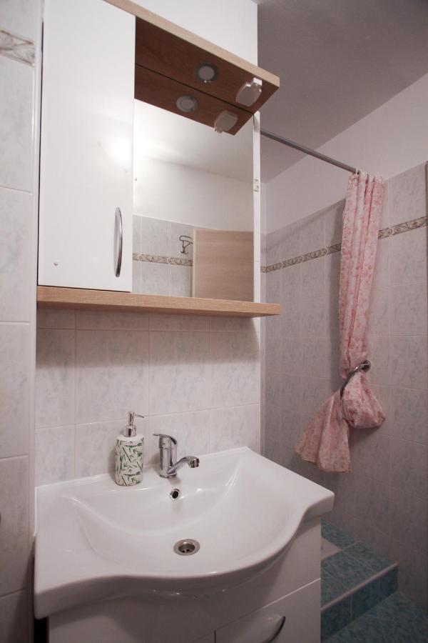 T&R Apartment Portorož Buitenkant foto